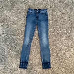 High-Rise Extreme Skinny Hollister Extreme Stretch Jeans.  Size 25.